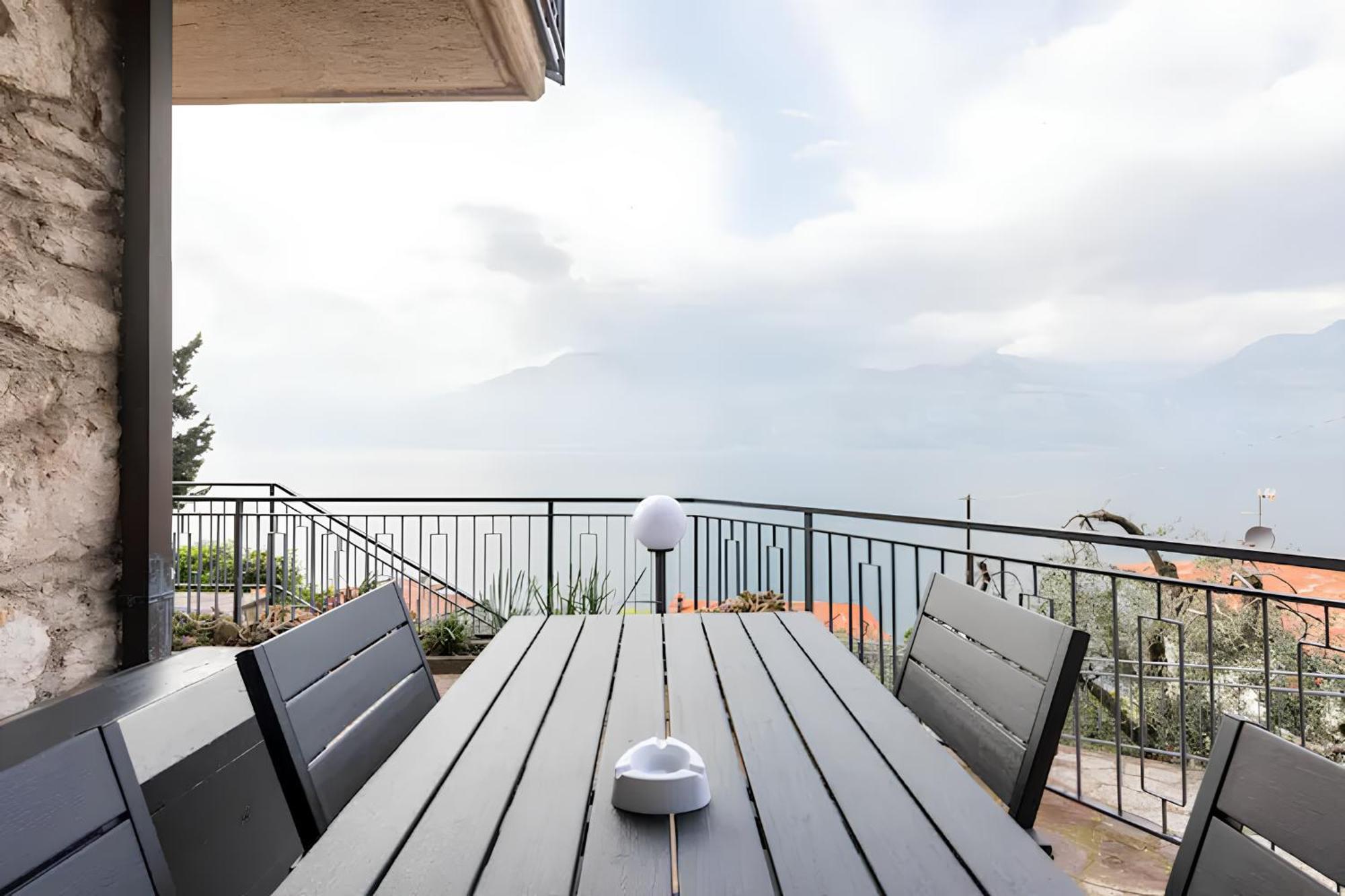 The View House *